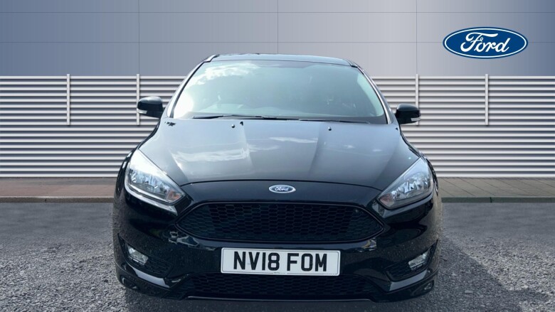 Ford Focus 1.0 EcoBoost 140 ST-Line Navigation 5dr Petrol Hatchback